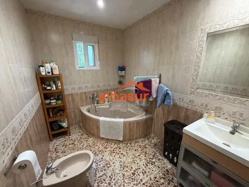 Villa avec piscine à vendre à Avenida Arcangel San Rafael, imagen 25