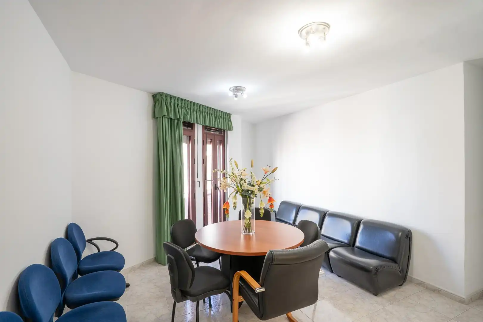 Comedor de Edificio en venta en San Cristóbal de la Laguna con Alarma