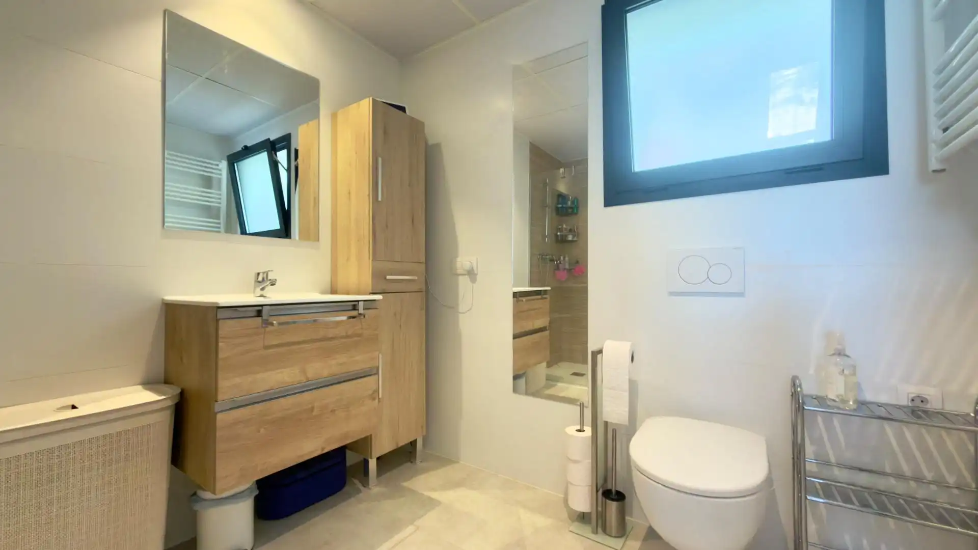Bany de Apartament en venda en Finestrat amb Aire condicionat, Calefacció i Jardí privat