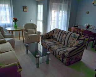 Living room of Flat to rent in  Toledo Capital  with Heating, Terrace and Furnished