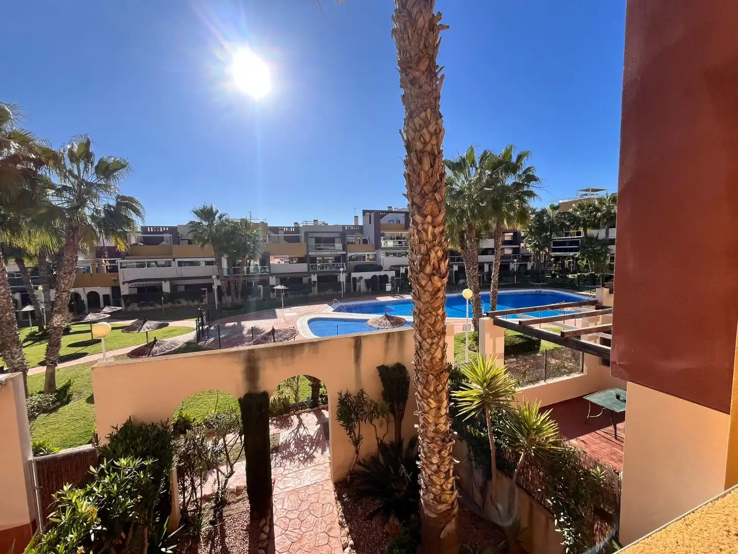 Vista exterior de Apartamento en venta en Orihuela con Aire acondicionado, Terraza y Piscina