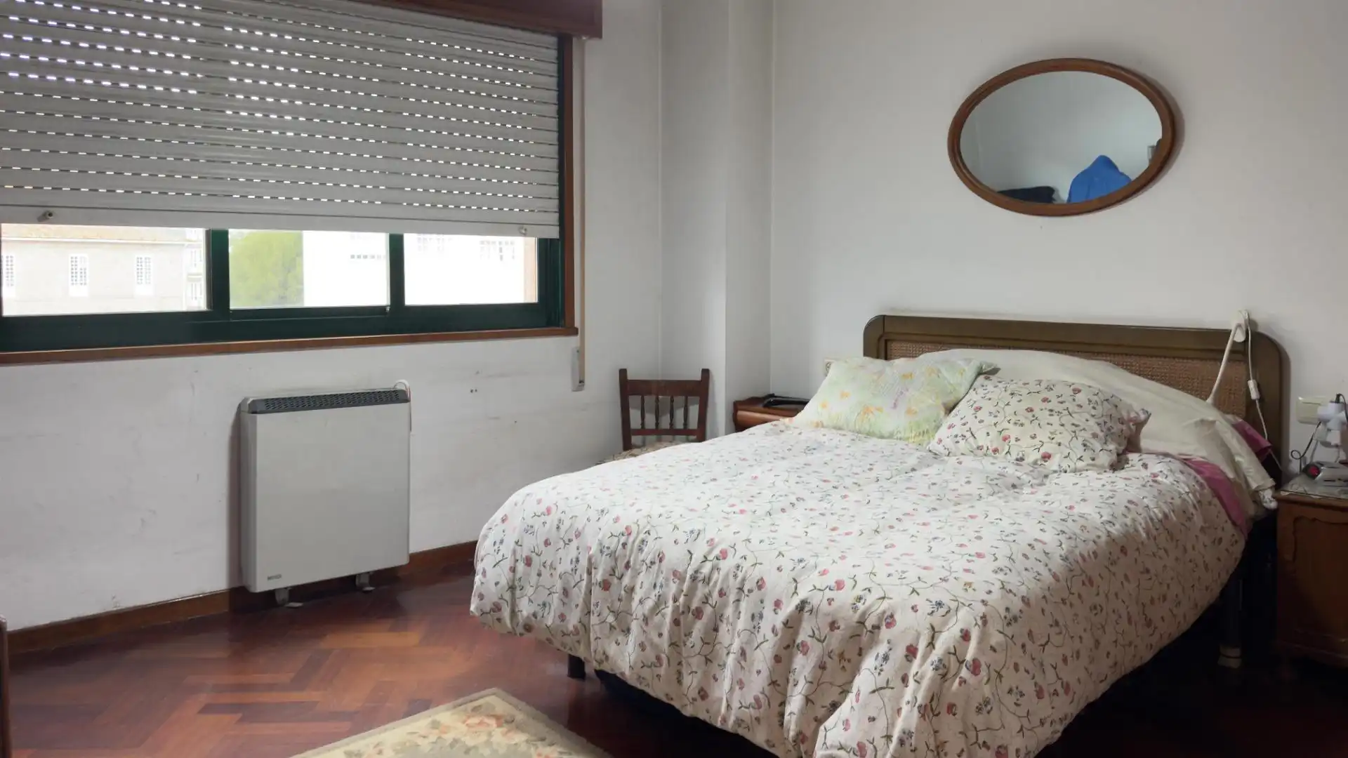 Habitación de Piso en venta en Padrón con Calefacción, Trastero y Amueblado
