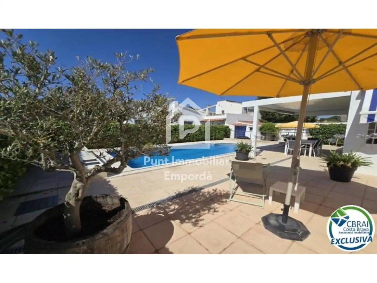 Casa con piscina en venta en Calle Montseny, imagen 4