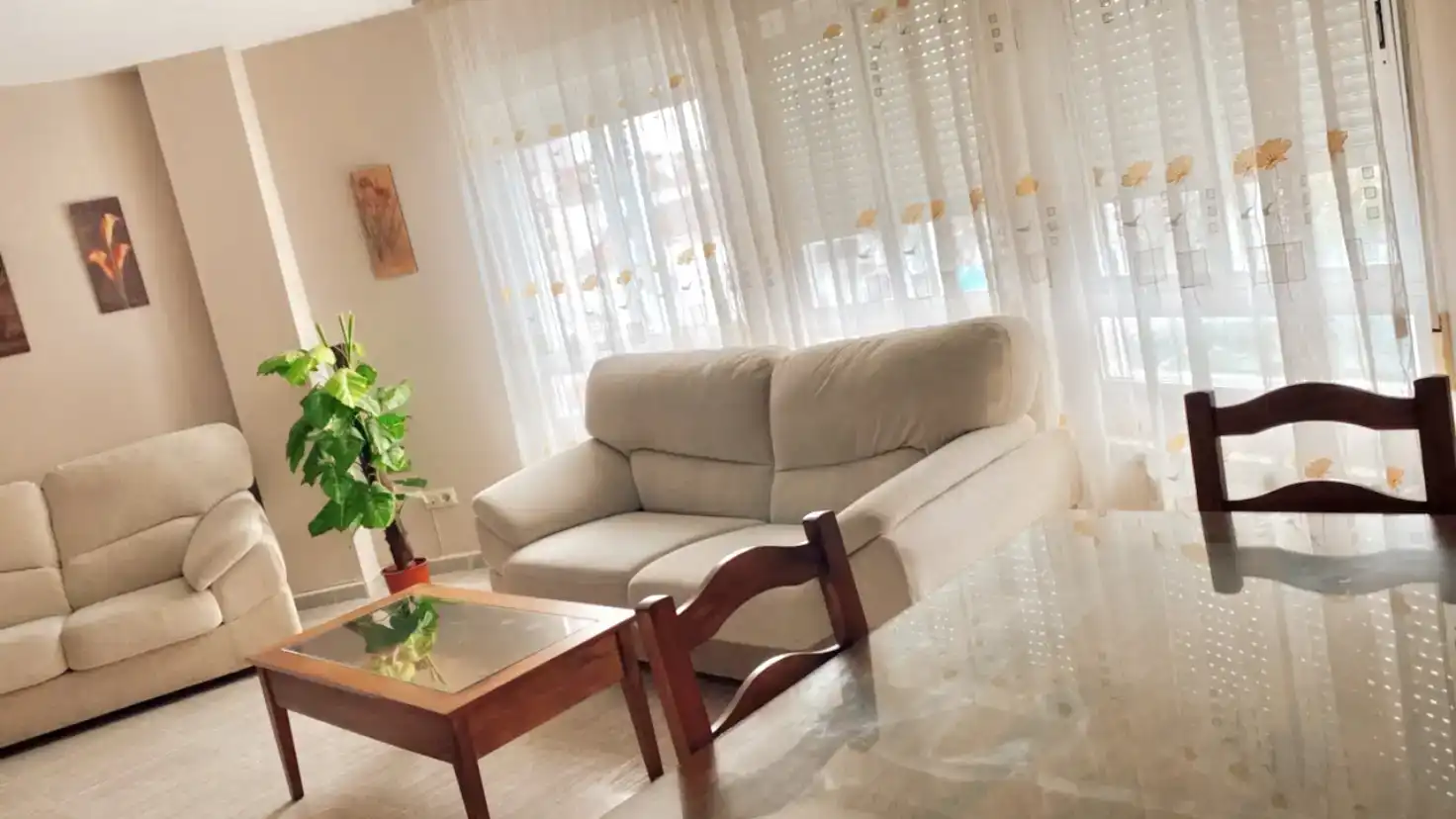 Wohnzimmer von Wohnung zur Miete in Navalmoral de la Mata mit Klimaanlage, Abstellraum und Möbliert