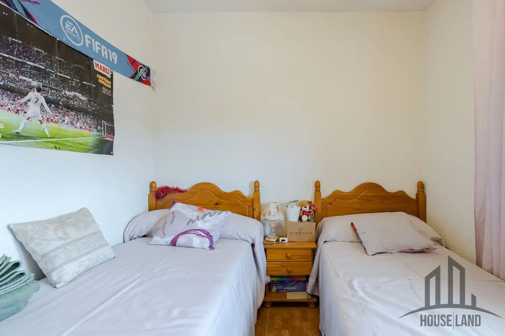 Habitación de Casa o chalet en venta en El Casar con Calefacción y Jardín privado