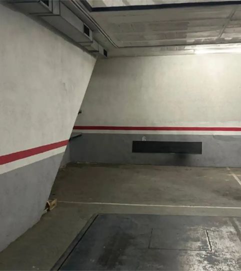 Photo 2 of Garage for rent in Carrer de Francesc Tàrrega, 40, El Congrés i els Indians, Barcelona Capital