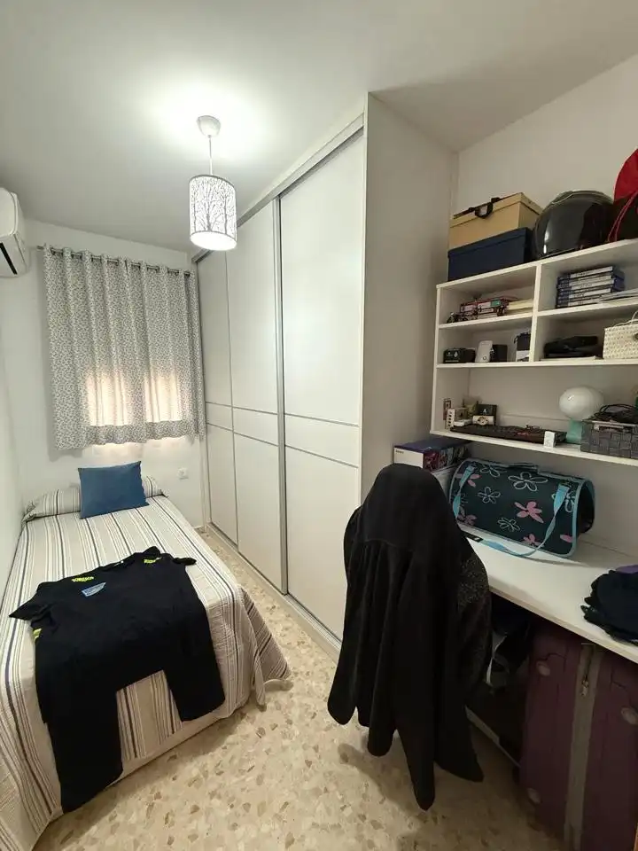 Habitación de Piso en venta en Almendralejo con Aire acondicionado y Amueblado