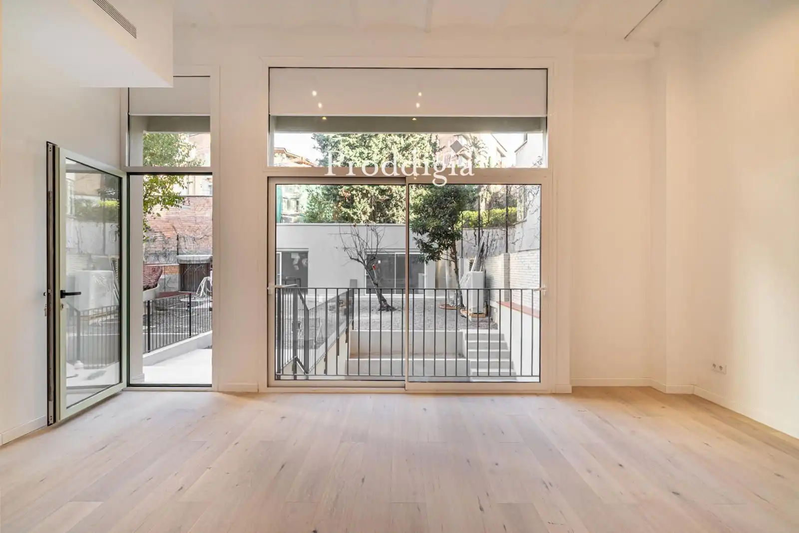Dúplex en venta en Barcelona con Aire acondicionado, Calefacción y Terraza