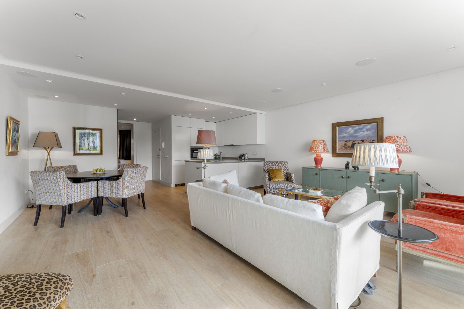 Living room of Apartment for sale in Marbella  with Air Conditioner, Terrace and Swimming Pool
