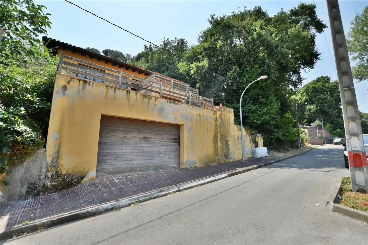 Vista exterior de Casa o chalet en venta en Santa Maria de Palautordera con Terraza