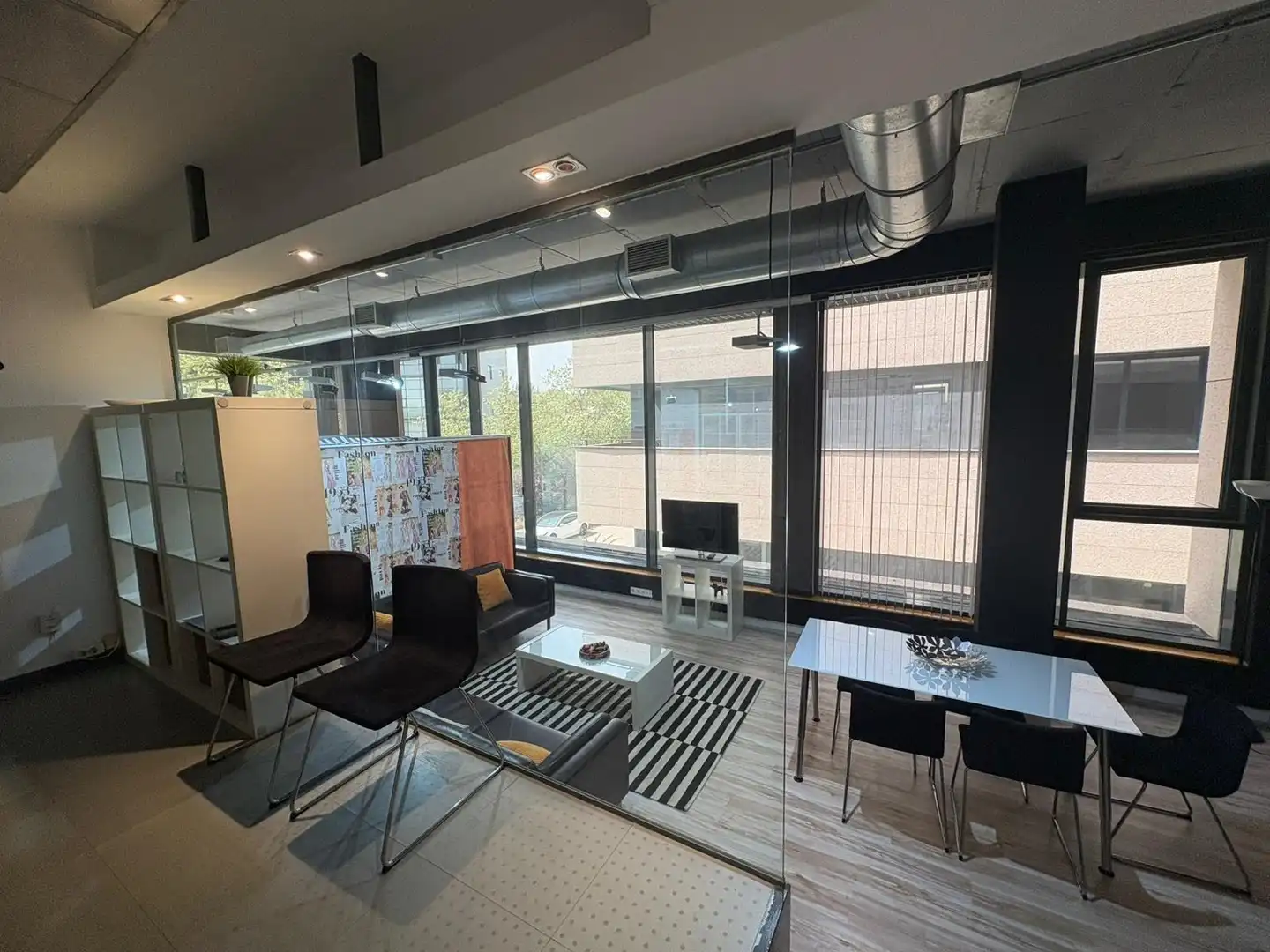 Sala d'estar de Loft en venda en San Sebastián de los Reyes amb Calefacció