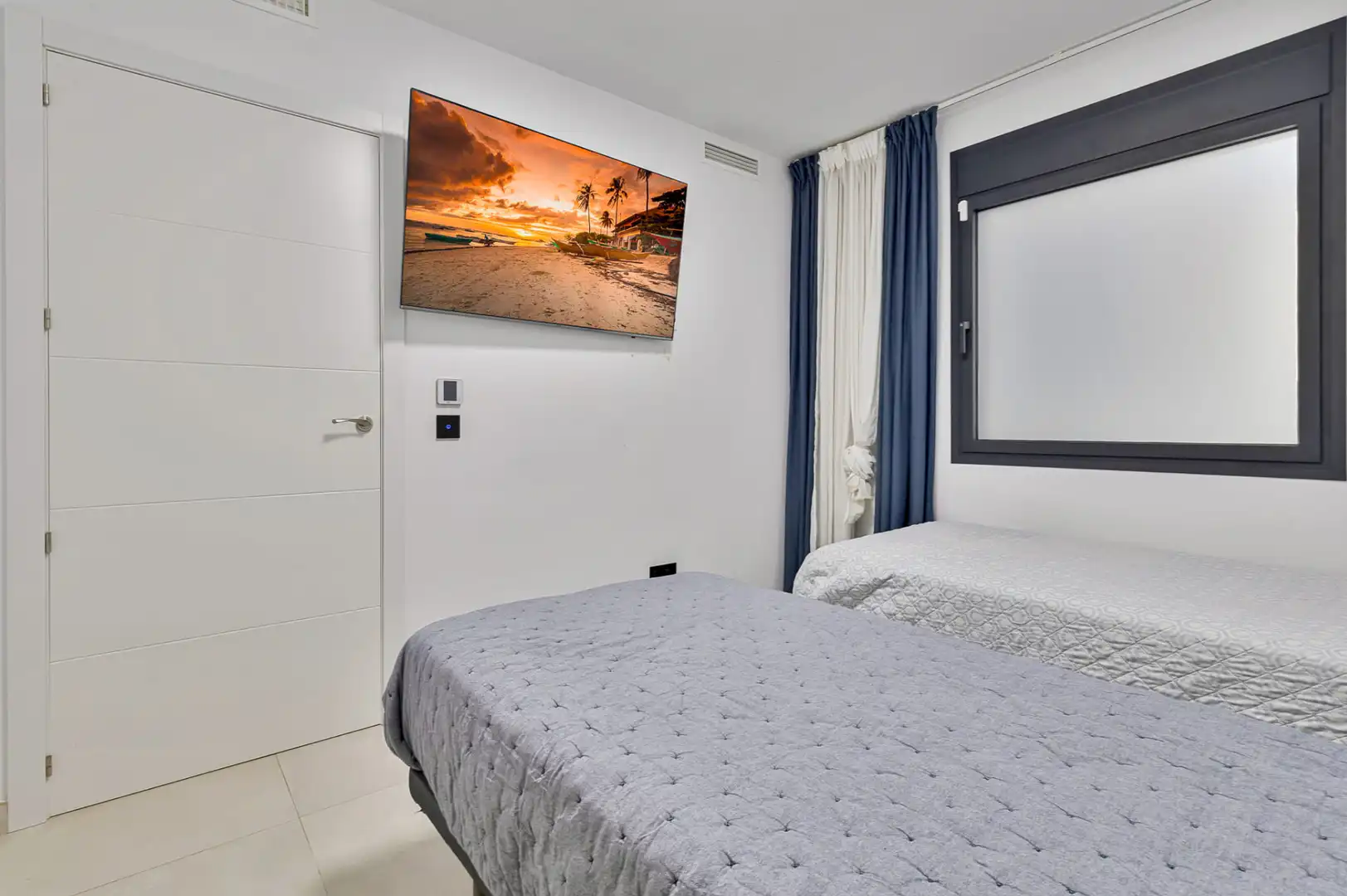Habitación de Apartamento en venta en Playa de los Boliches