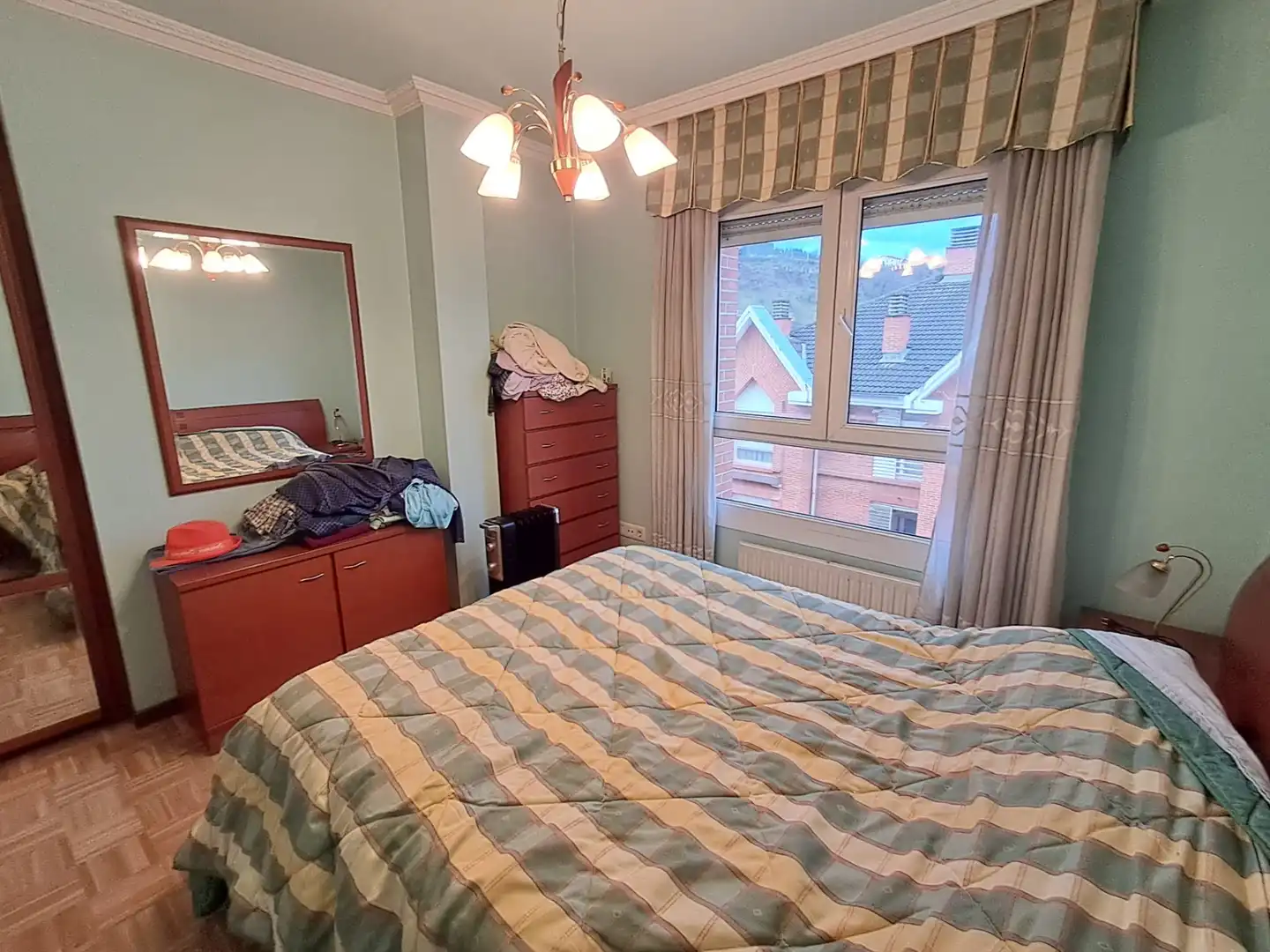 Schlafzimmer von Wohnung zum Verkauf in Valle de Trápaga-Trapagaran mit Heizung, Abstellraum und Möbliert