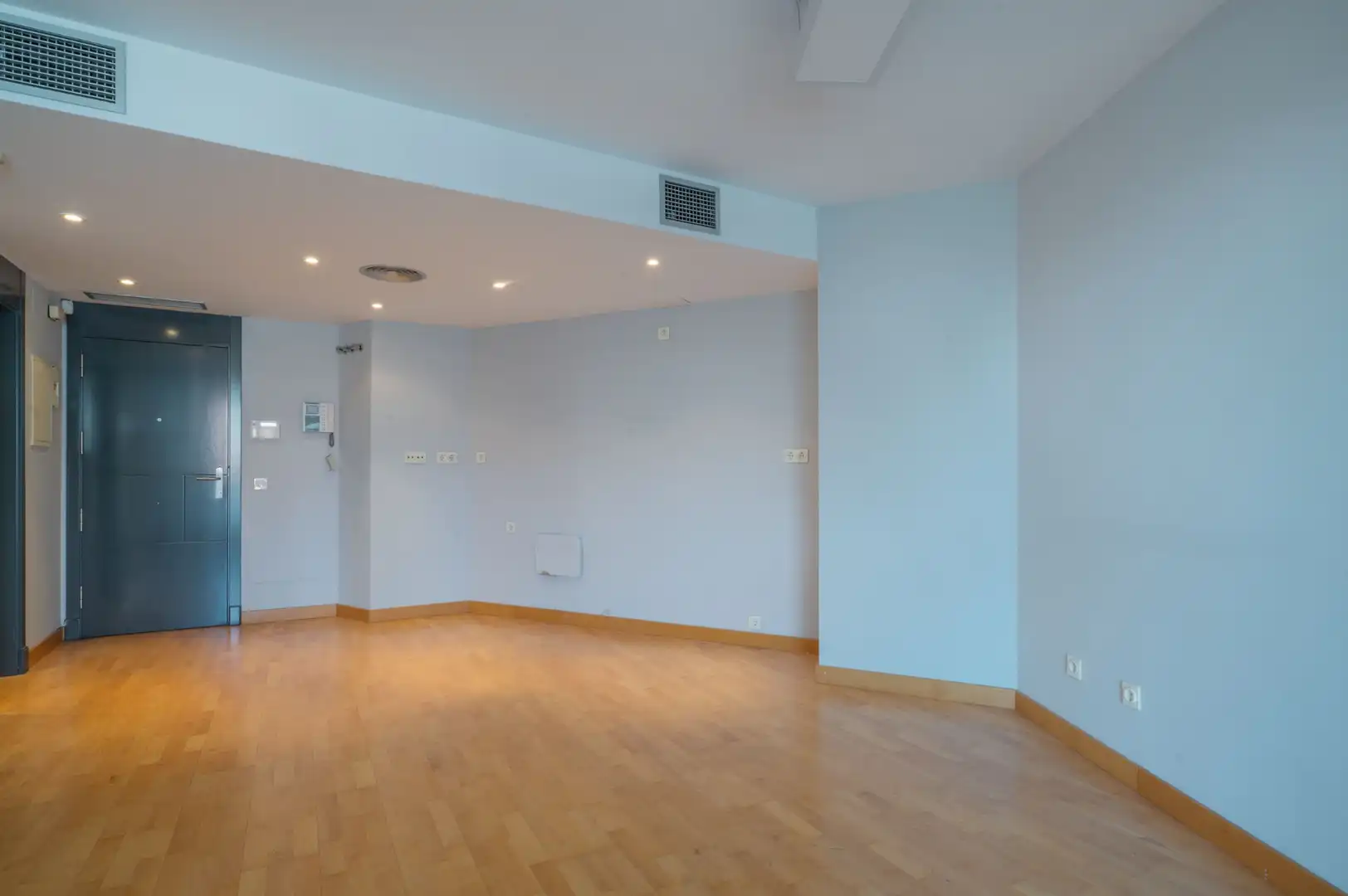 Oficina en venta en Alcorcón con Aire acondicionado, Calefacción y Trastero