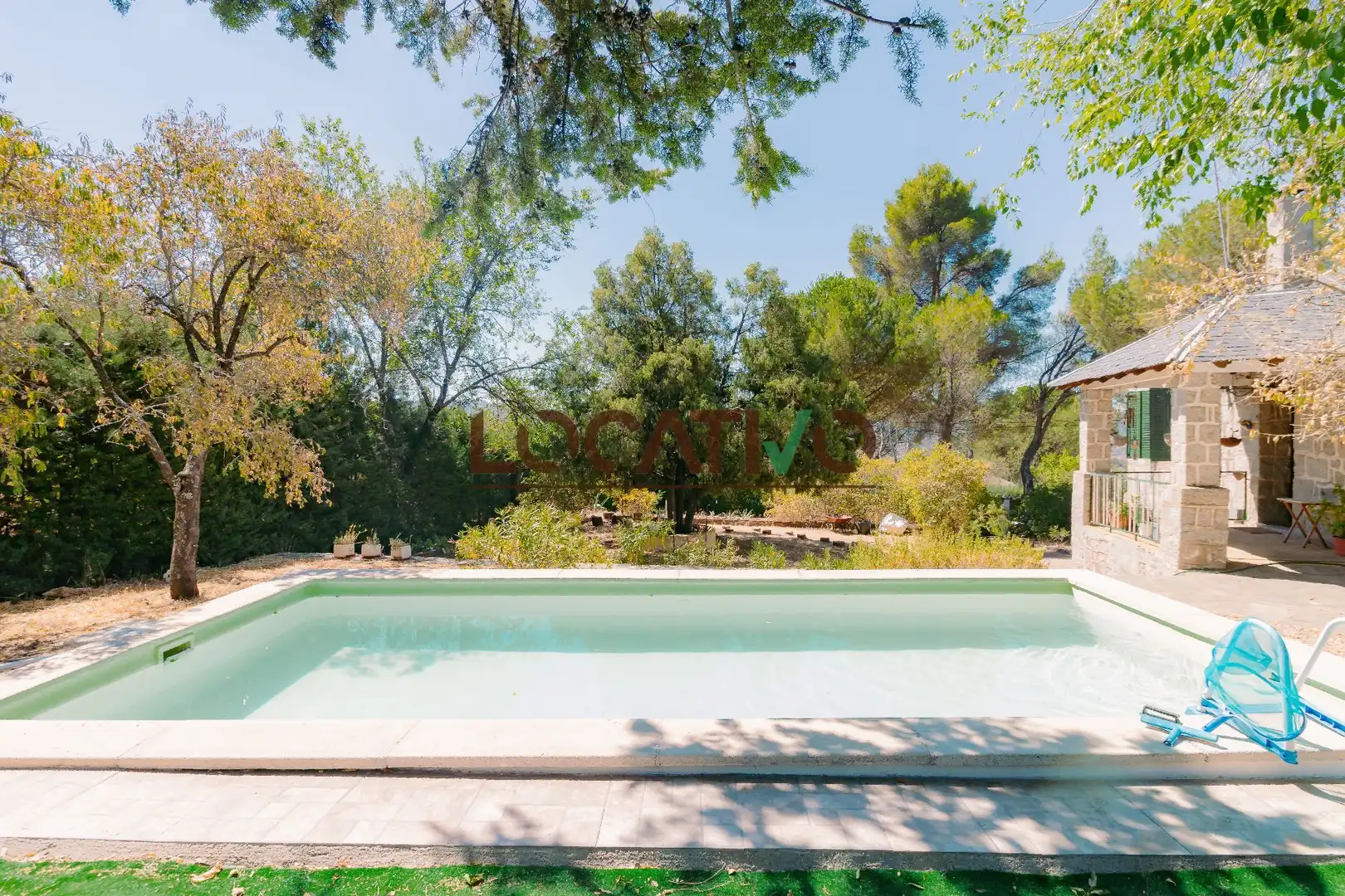 Piscina de Casa o xalet en venda en Robledo de Chavela amb Calefacció, Jardí privat i Traster