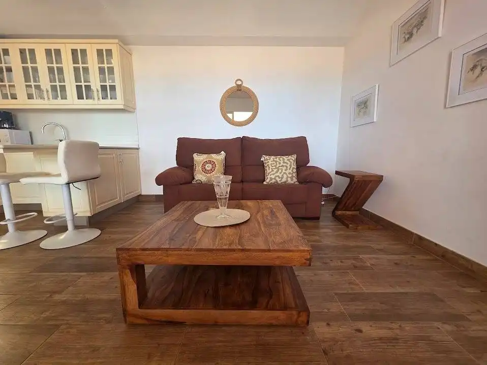 Wohnzimmer von Wohnungen zur Miete in San Bartolomé de Tirajana mit Klimaanlage, Privatgarten und Terrasse