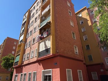 Pis amb balcó en venda a Carrer de Josep Barberà Falcó 3