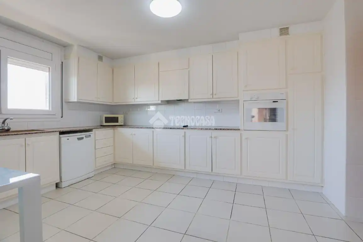 Kitchen of Flat for sale in Granollers  with Heating and Balcony