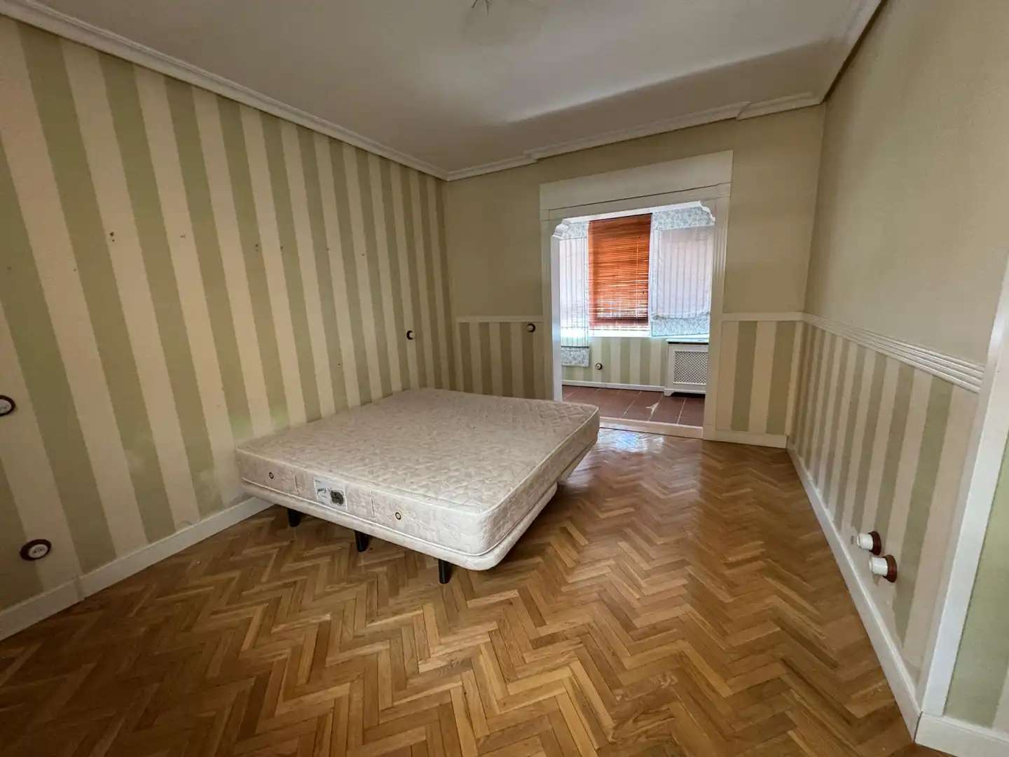 Bedroom of Detached homes for sale in Galapagar  with Air Conditioner, Heating and Private garden