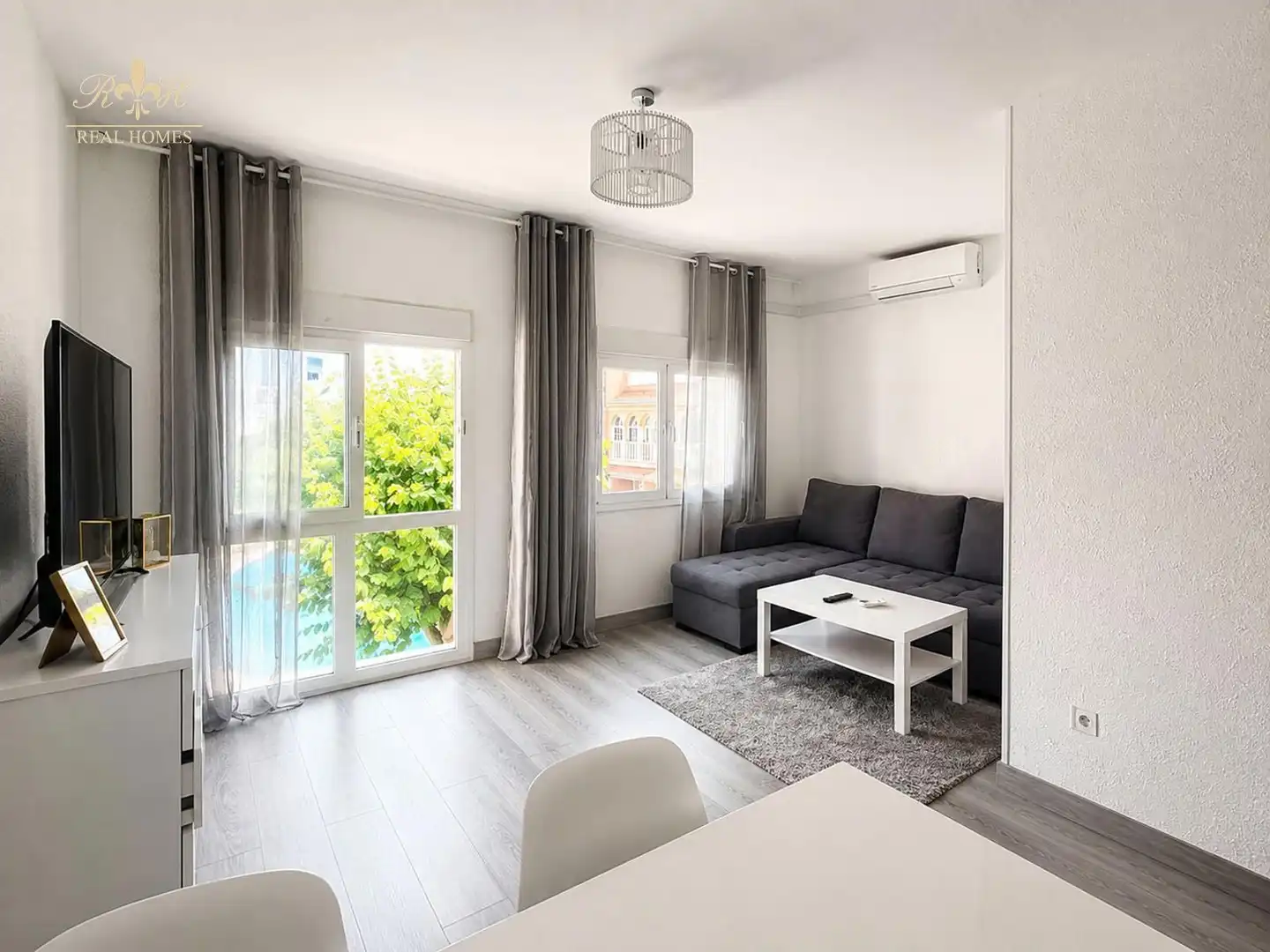 Sala de estar de Dúplex de alquiler en L'Alfàs del Pi con Aire acondicionado, Calefacción y Terraza
