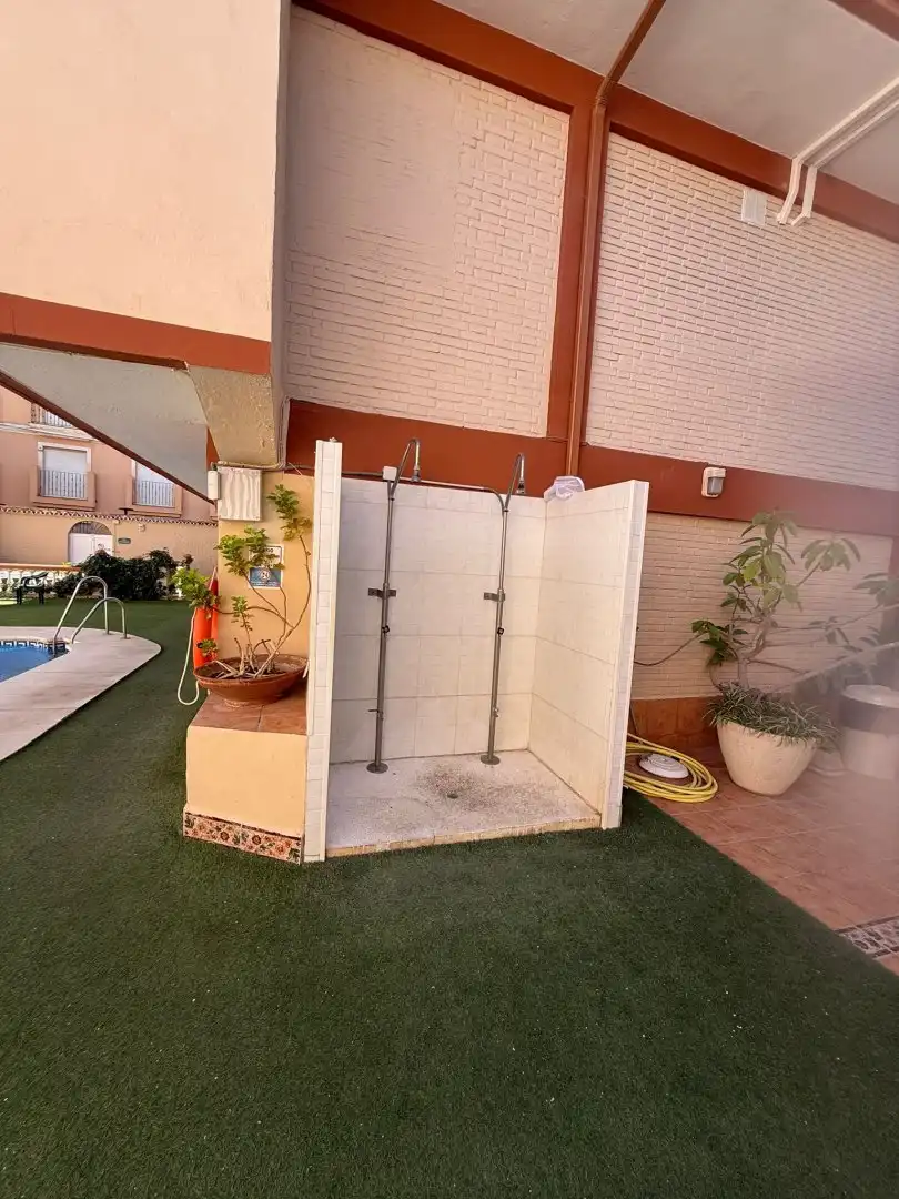 Baño de Estudio de alquiler en Torremolinos con Aire acondicionado, Calefacción y Terraza