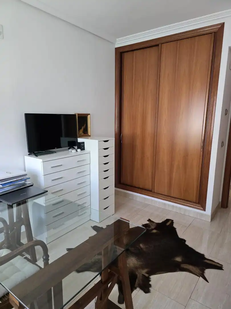 Bedroom of Flat for sale in Córdoba  with Air Conditioner, Terrace and Storage room