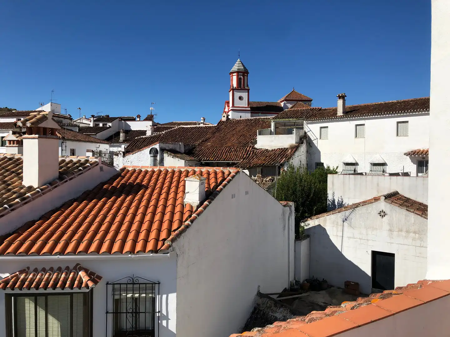 Vista exterior de Casa o xalet en venda en Atajate amb Terrassa i Moblat