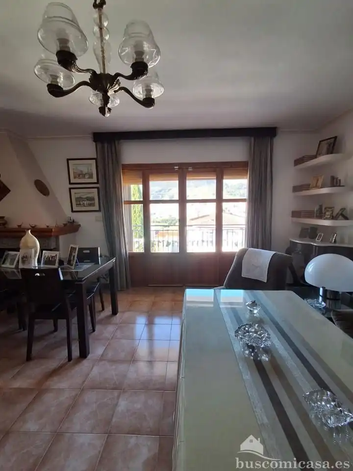 Menjador de Casa o xalet en venda en Loja amb Aire condicionat, Jardí privat i Terrassa