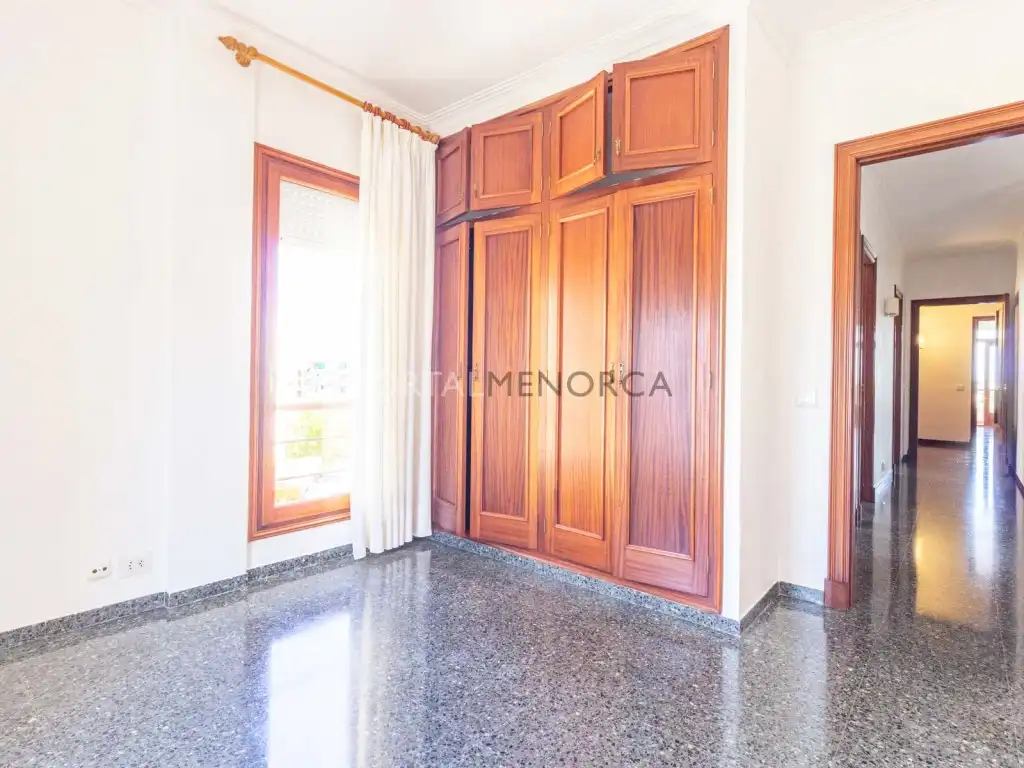 Habitación de Piso en venta en Maó - Mahón con Terraza y Balcón