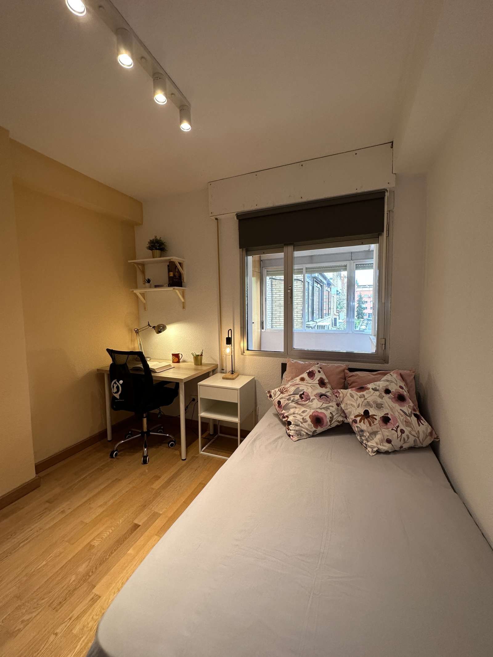 Habitación de Piso para compartir en  Madrid Capital con Terraza