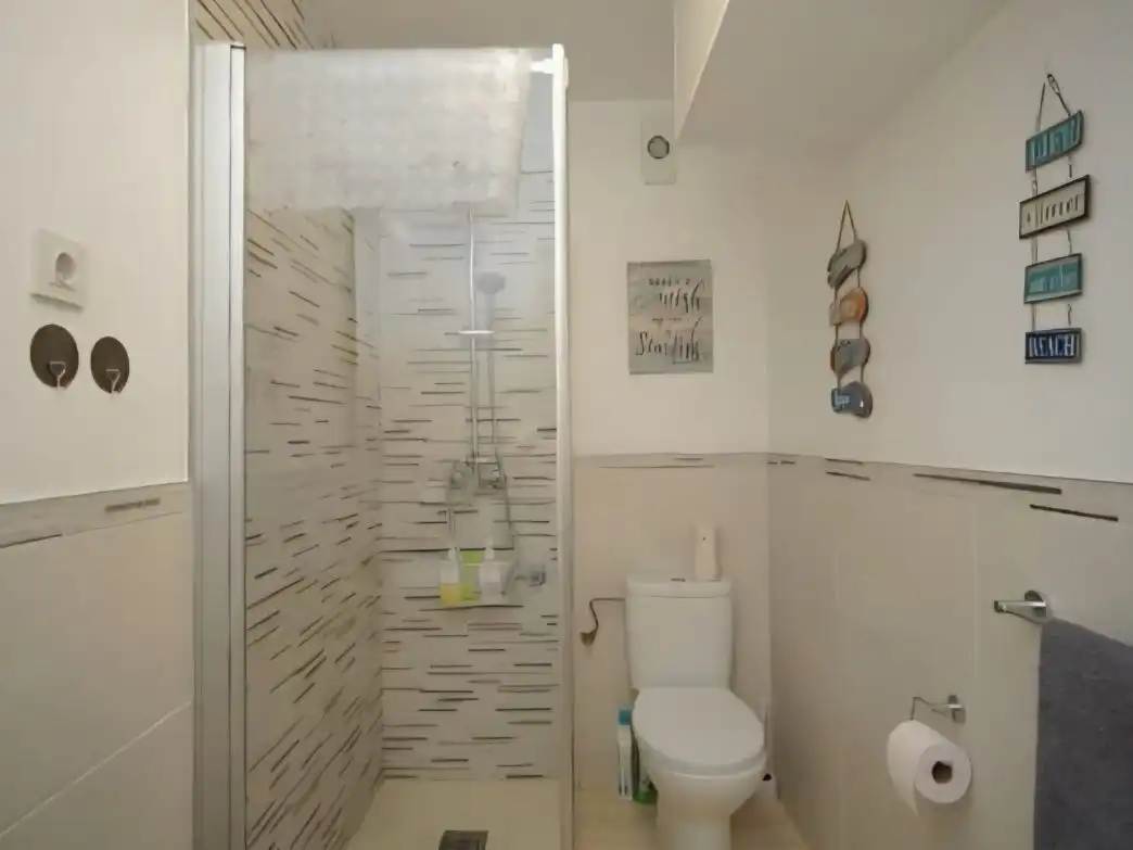 Badezimmer von Wohnung zum Verkauf in Mazarrón mit Klimaanlage, Terrasse und Balkon