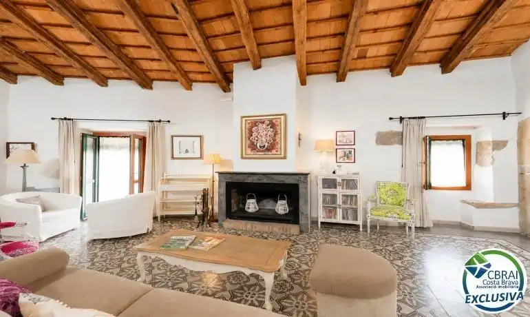 Sala de estar de Finca rústica en venta en Fortià con Aire acondicionado y Calefacción