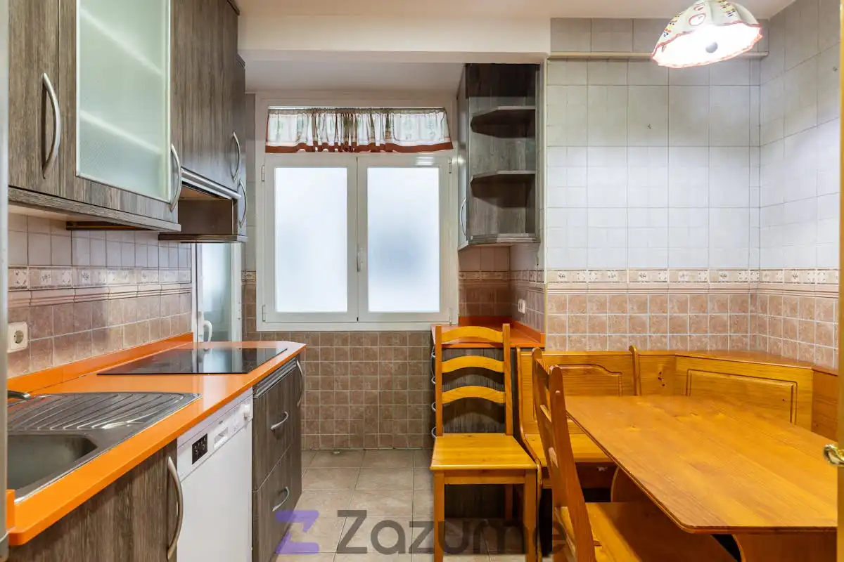 Wohnung zur Miete in Av. del Dr. García Tapia, Marroquina