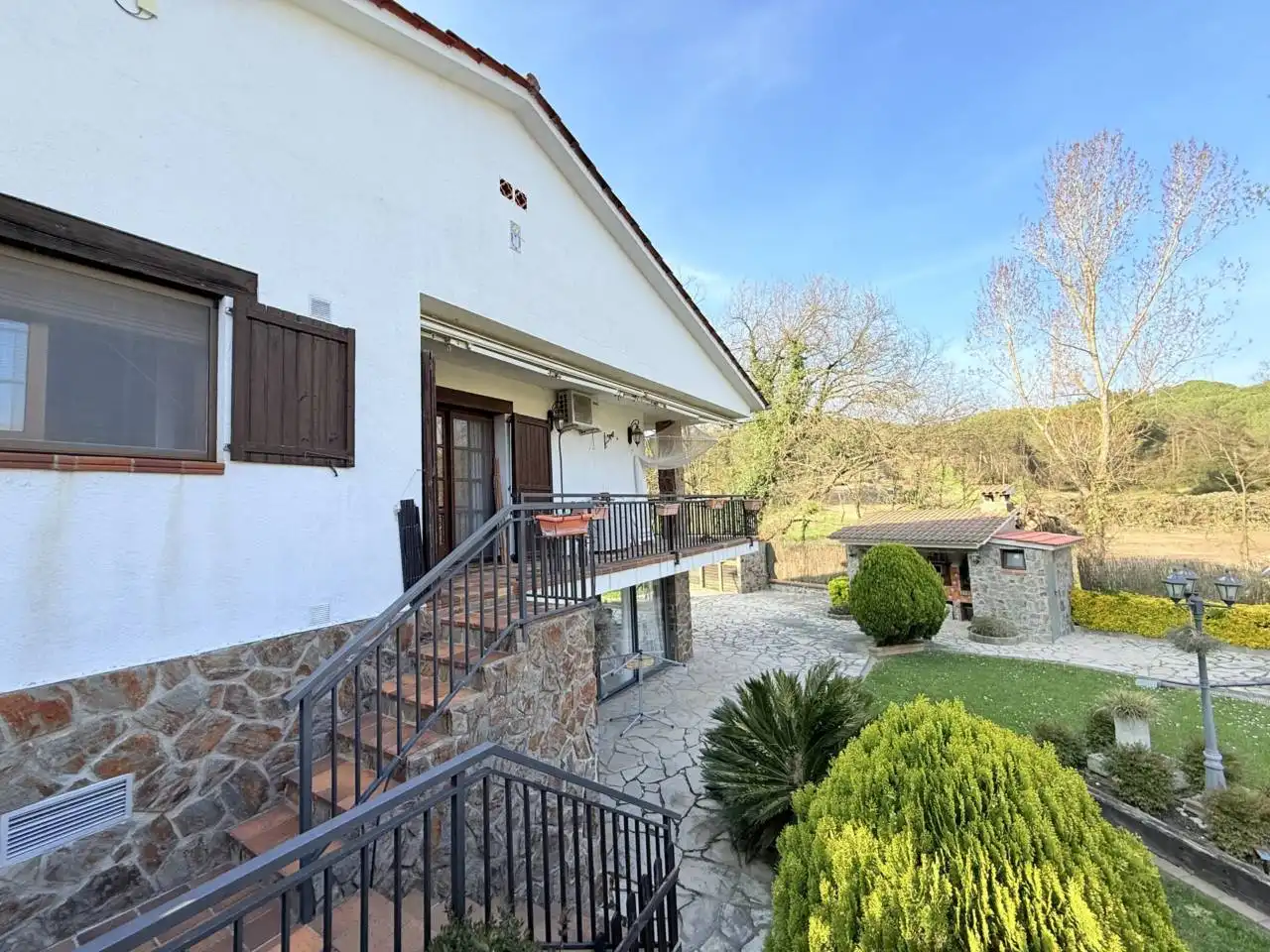 Exterior view of Houses for sale in Riells i Viabrea  with Air Conditioner, Heating and Private garden