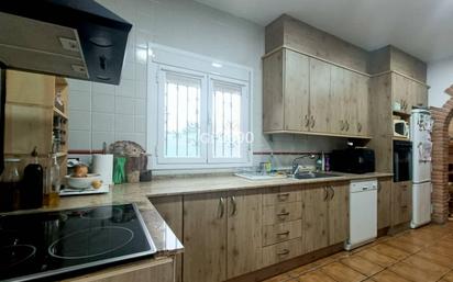 Kitchen of House or chalet for sale in  Lleida Capital  with Air Conditioner, Heating and Private garden