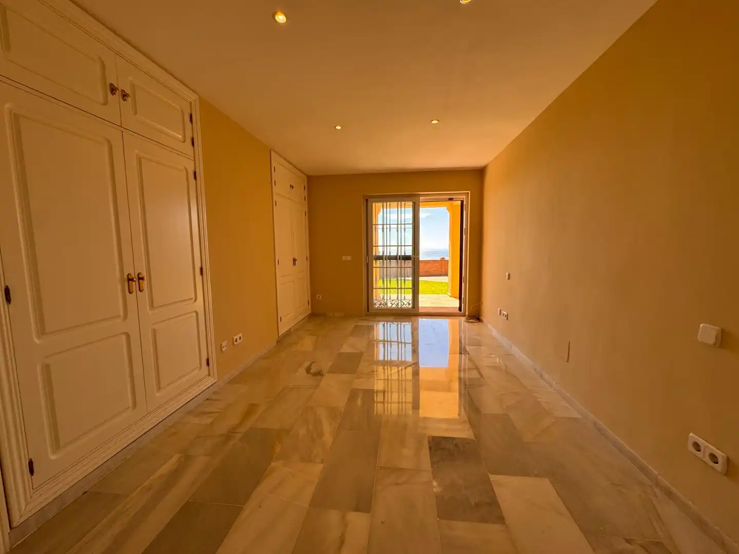 Houses for sale in Benalmádena  with Air Conditioner, Heating and Private garden
