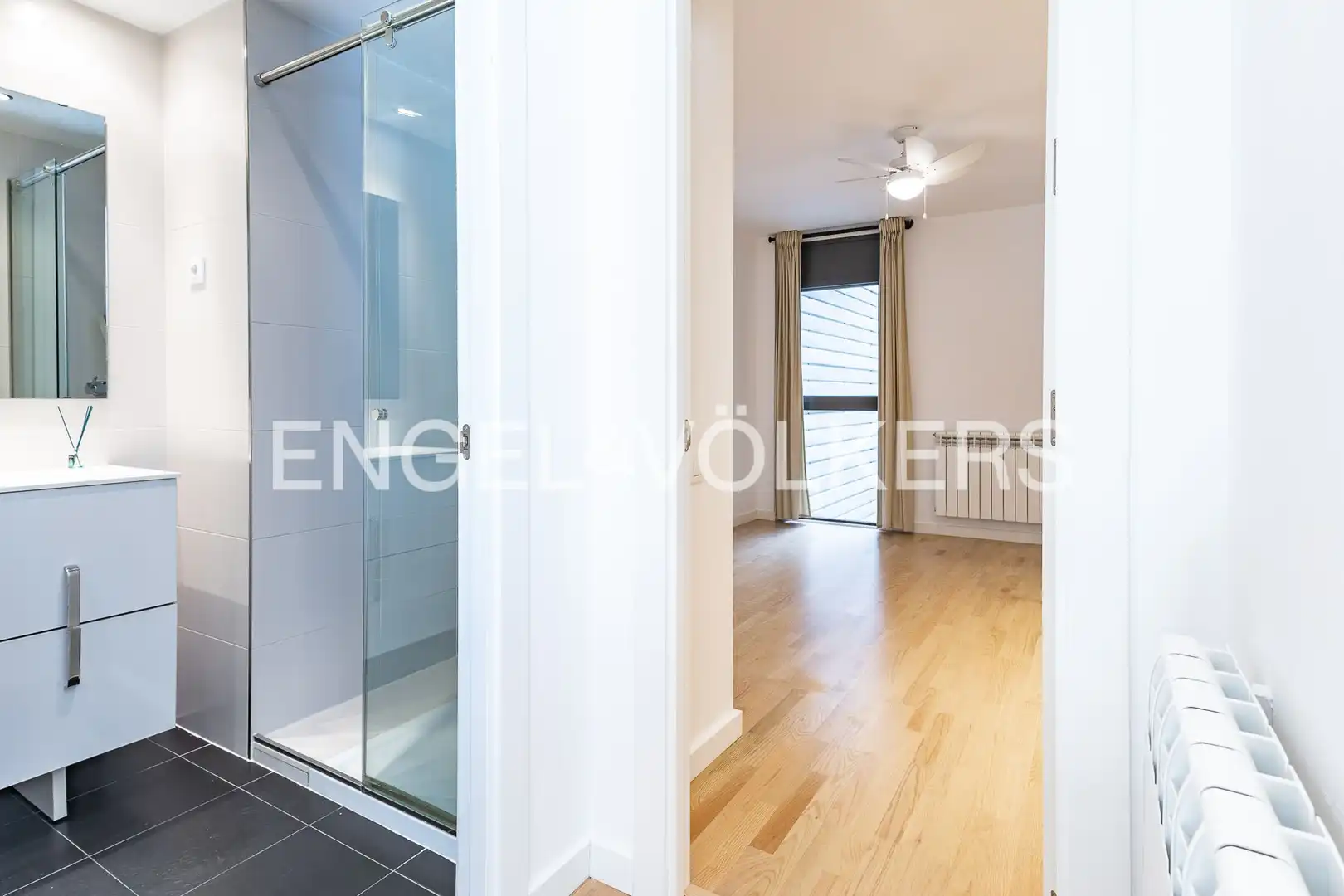 Piso en venta en Barcelona con Calefacción