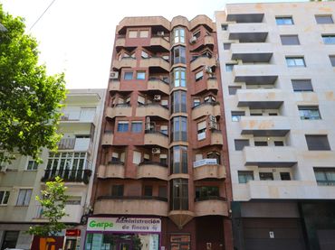 Oficina amb ascensor de lloguer a REINA VICTORIA EUGENIA