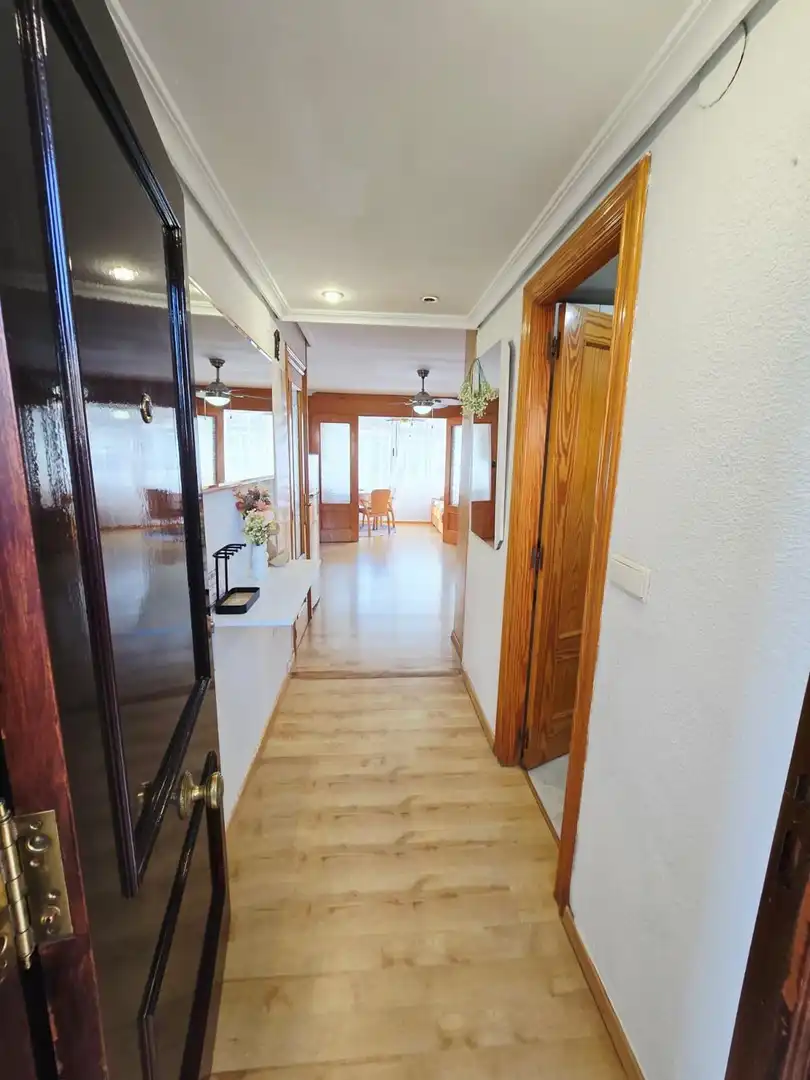 Study for rent in Benidorm  with Air Conditioner, Terrace and Furnished