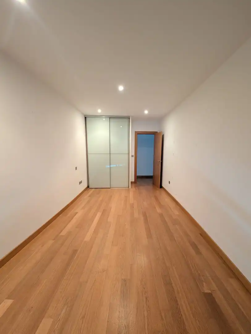 Piso en venta en Santander con Calefacción, Terraza y Trastero
