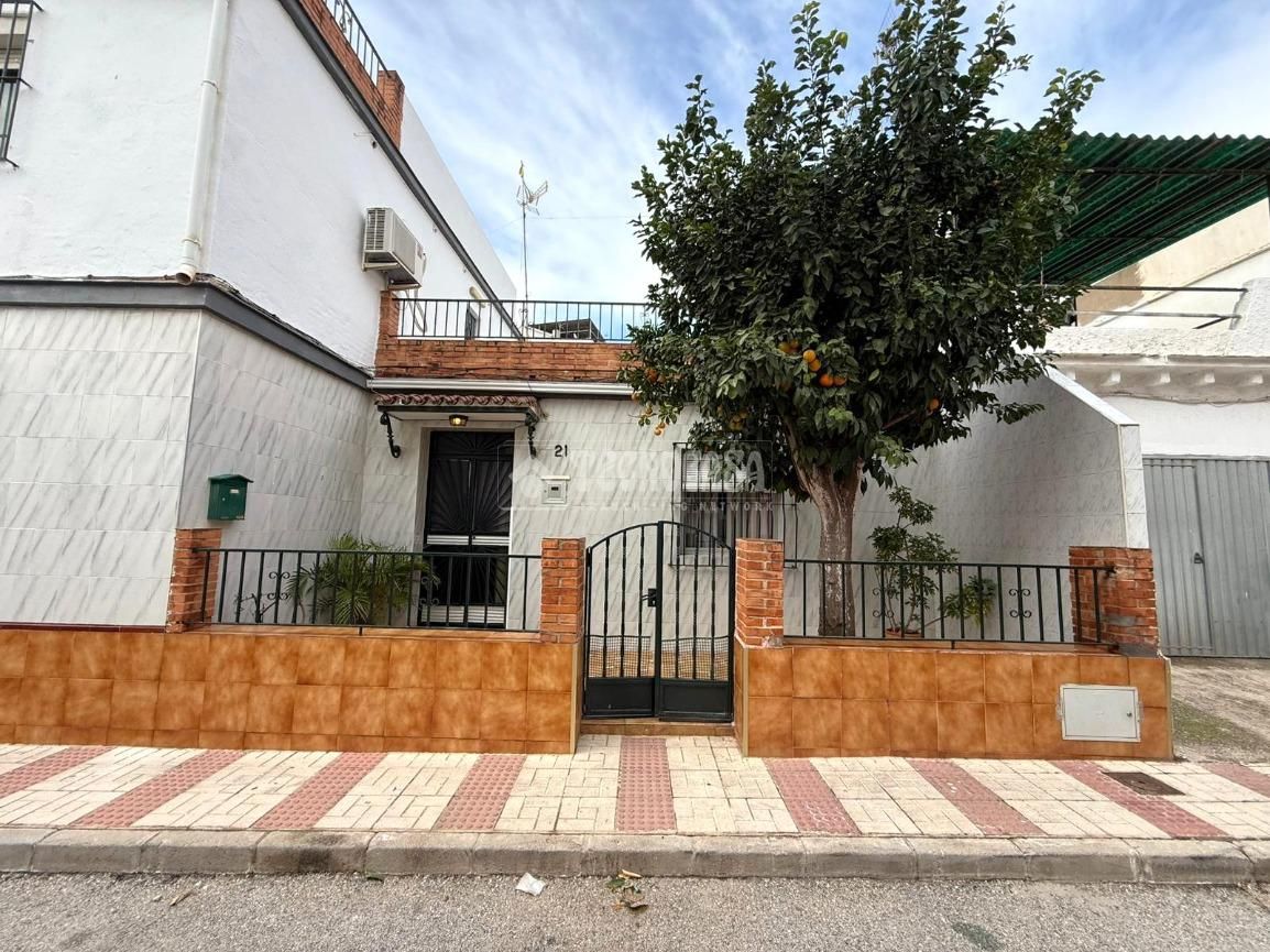 Vista exterior de Casa adosada en venda en Málaga Capital