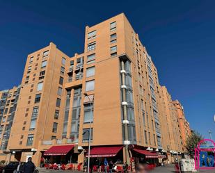 Exterior view of Flat to rent in León Capital   with Heating, Terrace and Furnished