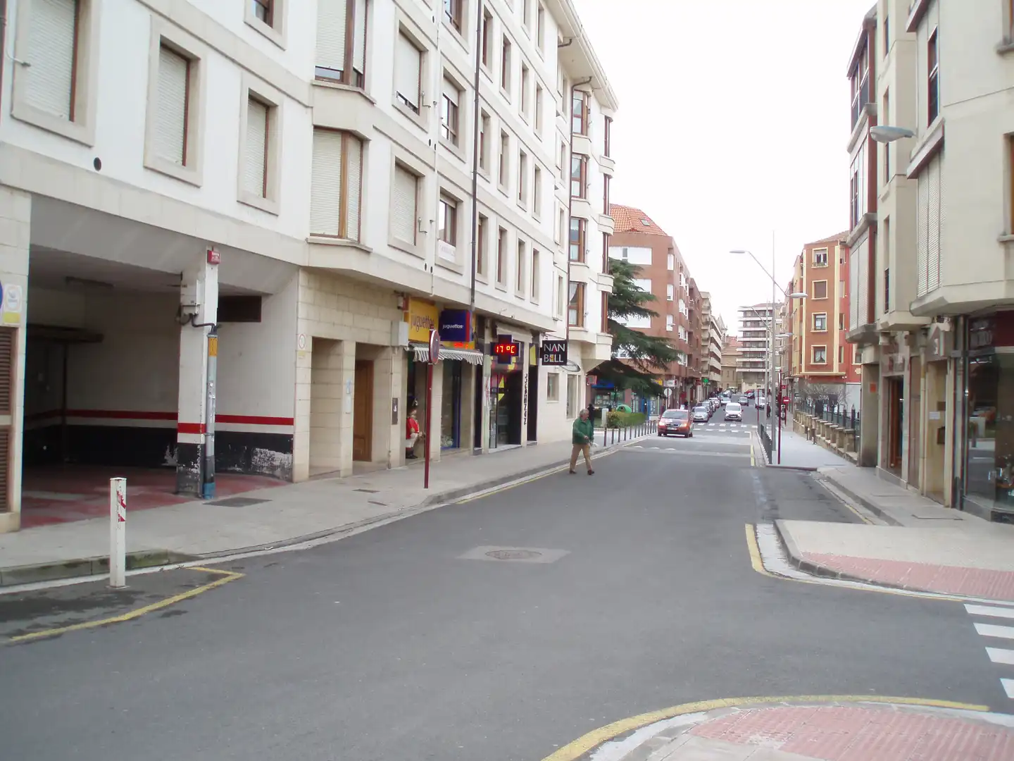 Individuale con ascensore in vendita a Avenida La Rioja 6, imagen 3
