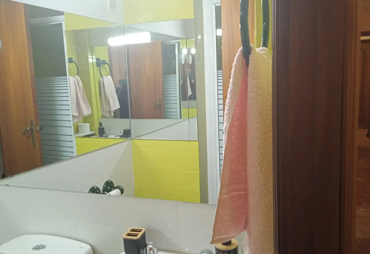 Badezimmer von Wohnung zur untervermieten in Salamanca mit Heizung, Parkett und Möbliert