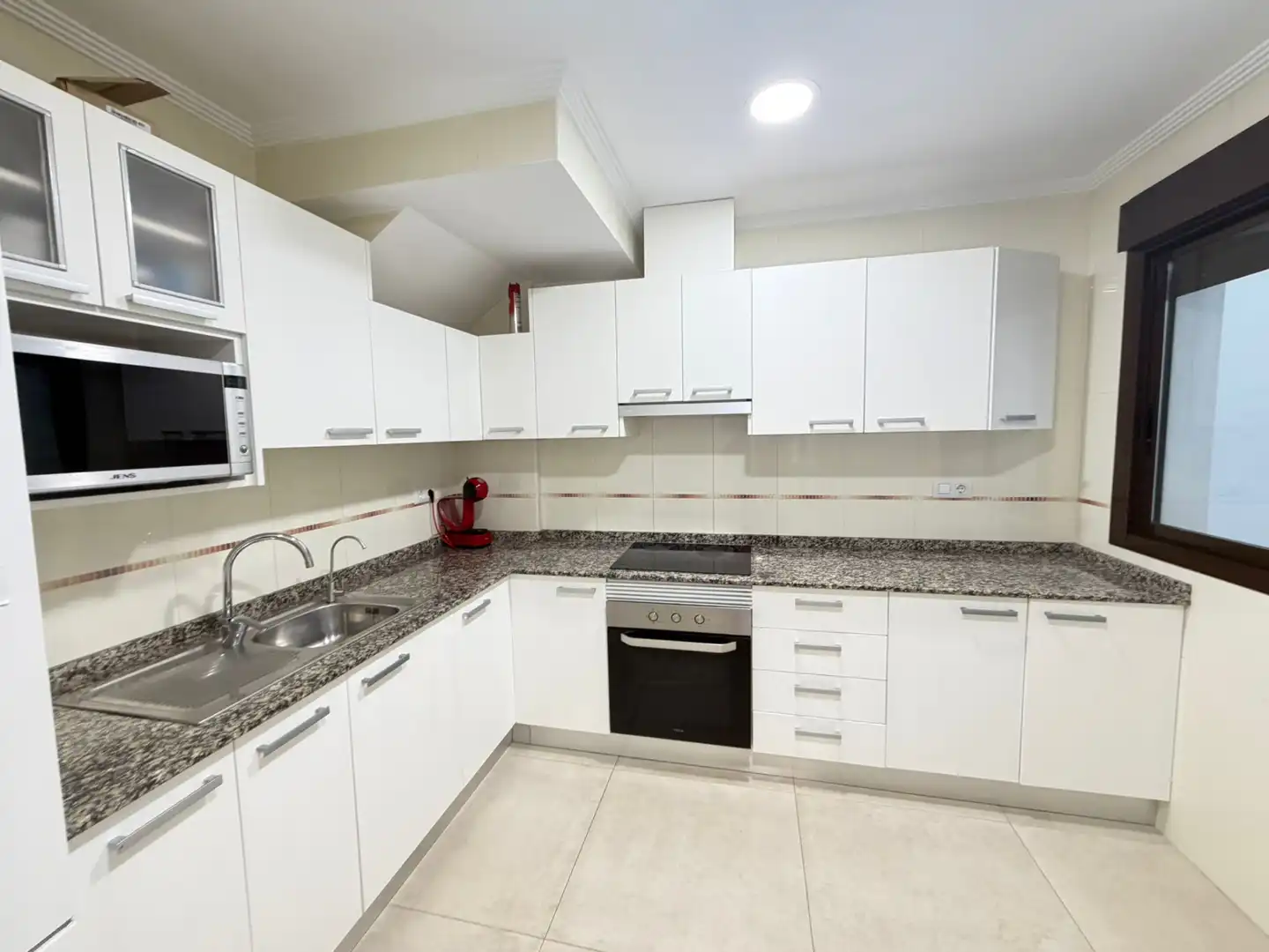 Cocina de Casa o chalet en venta en San Pedro del Pinatar con Aire acondicionado, Calefacción y Amueblado