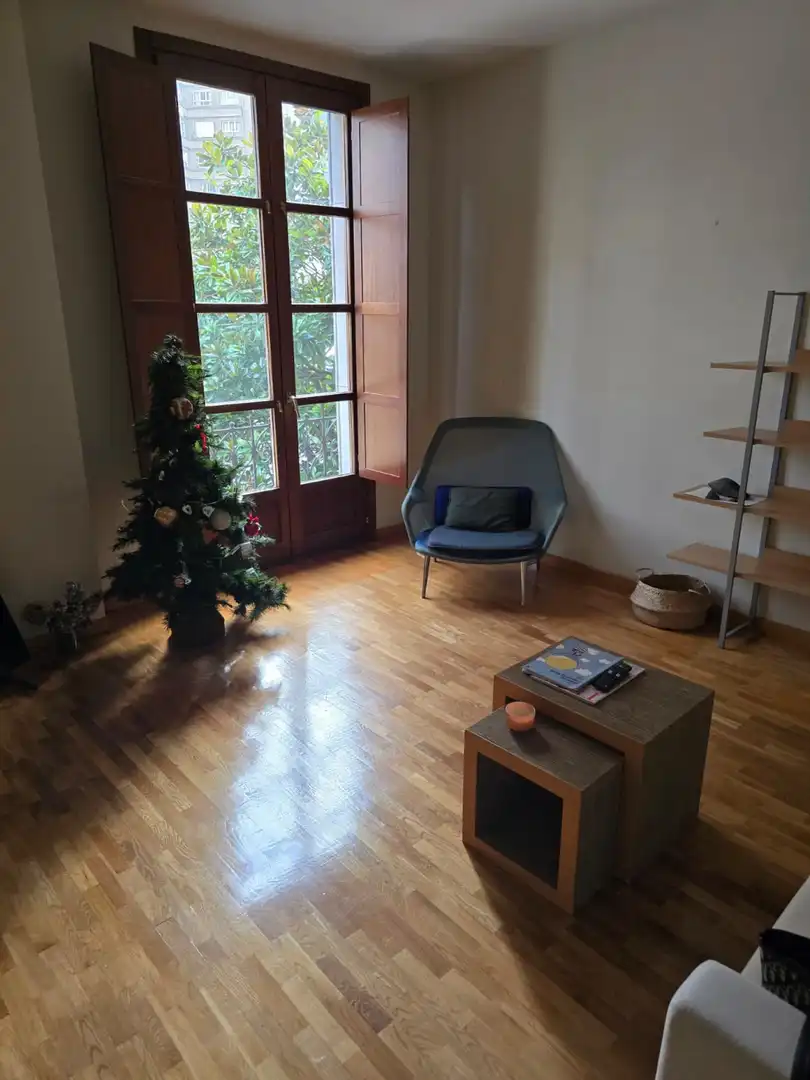Sala de estar de Piso de alquiler en Gijón  con Calefacción, Parquet y Terraza