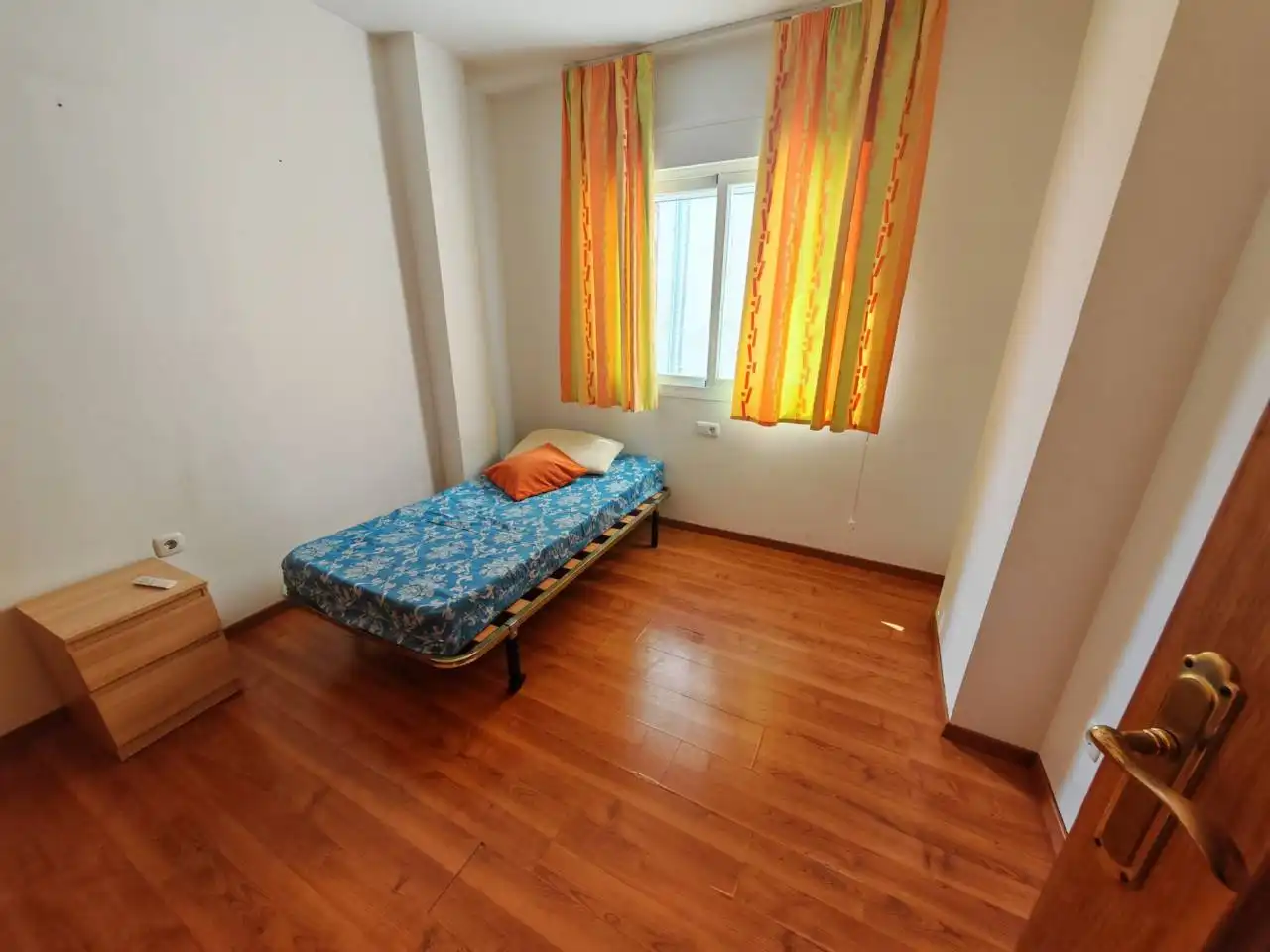 Schlafzimmer von Wohnung zum Verkauf in Huétor Tájar mit Klimaanlage, Heizung und Terrasse