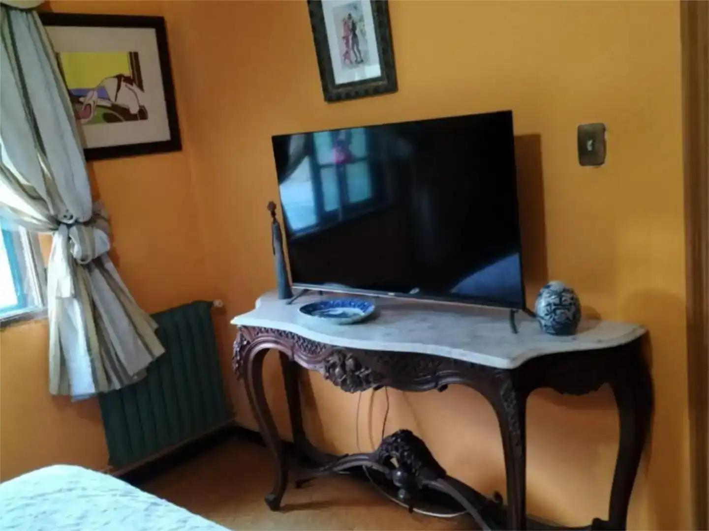 Sala d'estar de Casa o xalet en venda en Coles amb Balcó