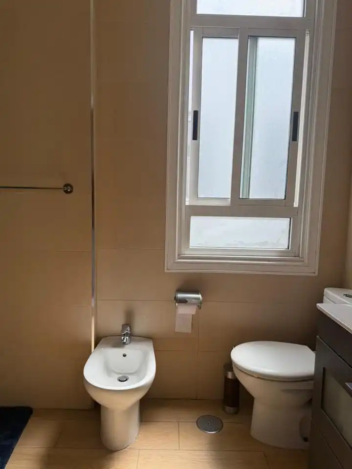 Badezimmer von Wohnung zum Verkauf in A Coruña Capital  mit Heizung