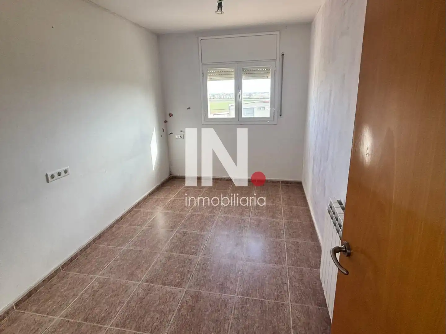 Aparcament de Casa adosada en venda en Linyola